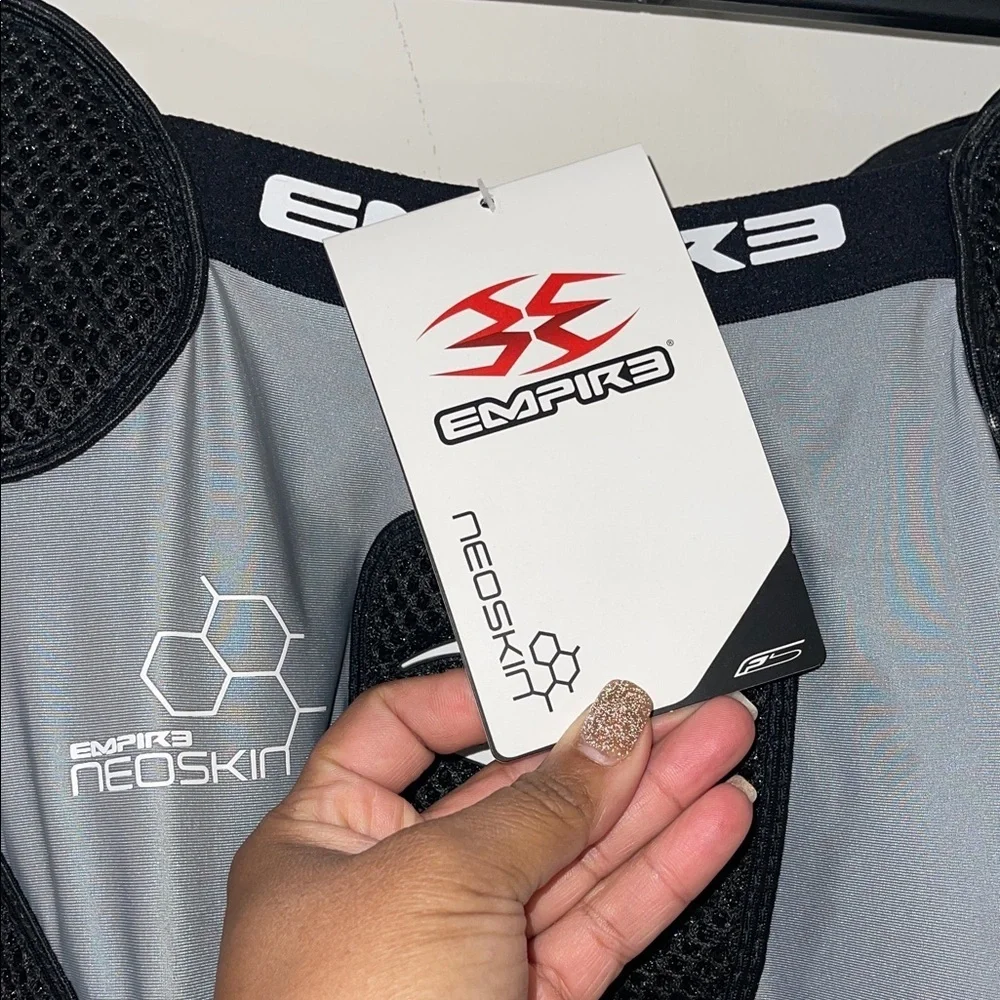 Empire Paintball Padded Shorts in Black and Gray - Picture 2 of 8